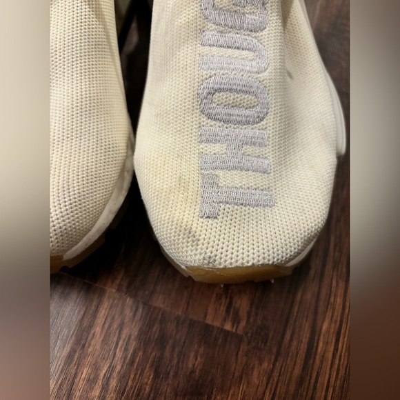 Adidas - Picture 4 of 5